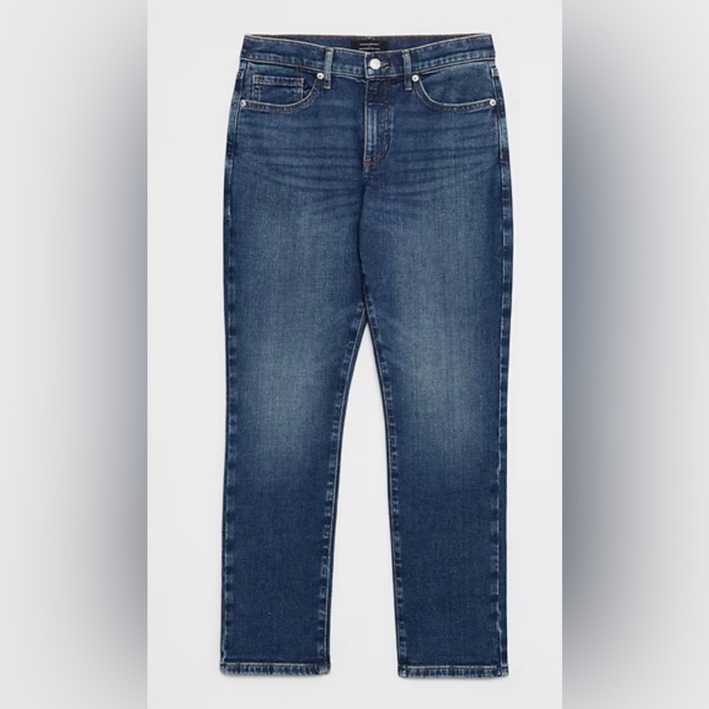 237.  Banana Republic Mid-Rise Girlfriend Jeans